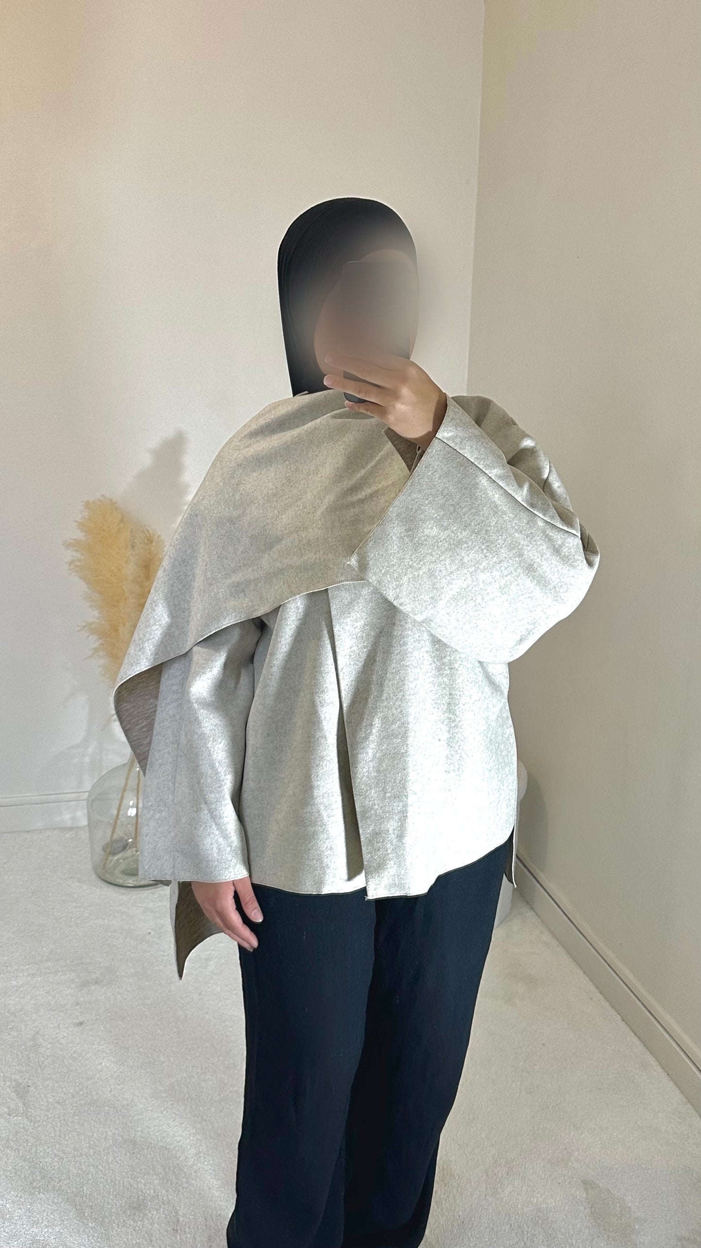 Cape avec écharpe beige