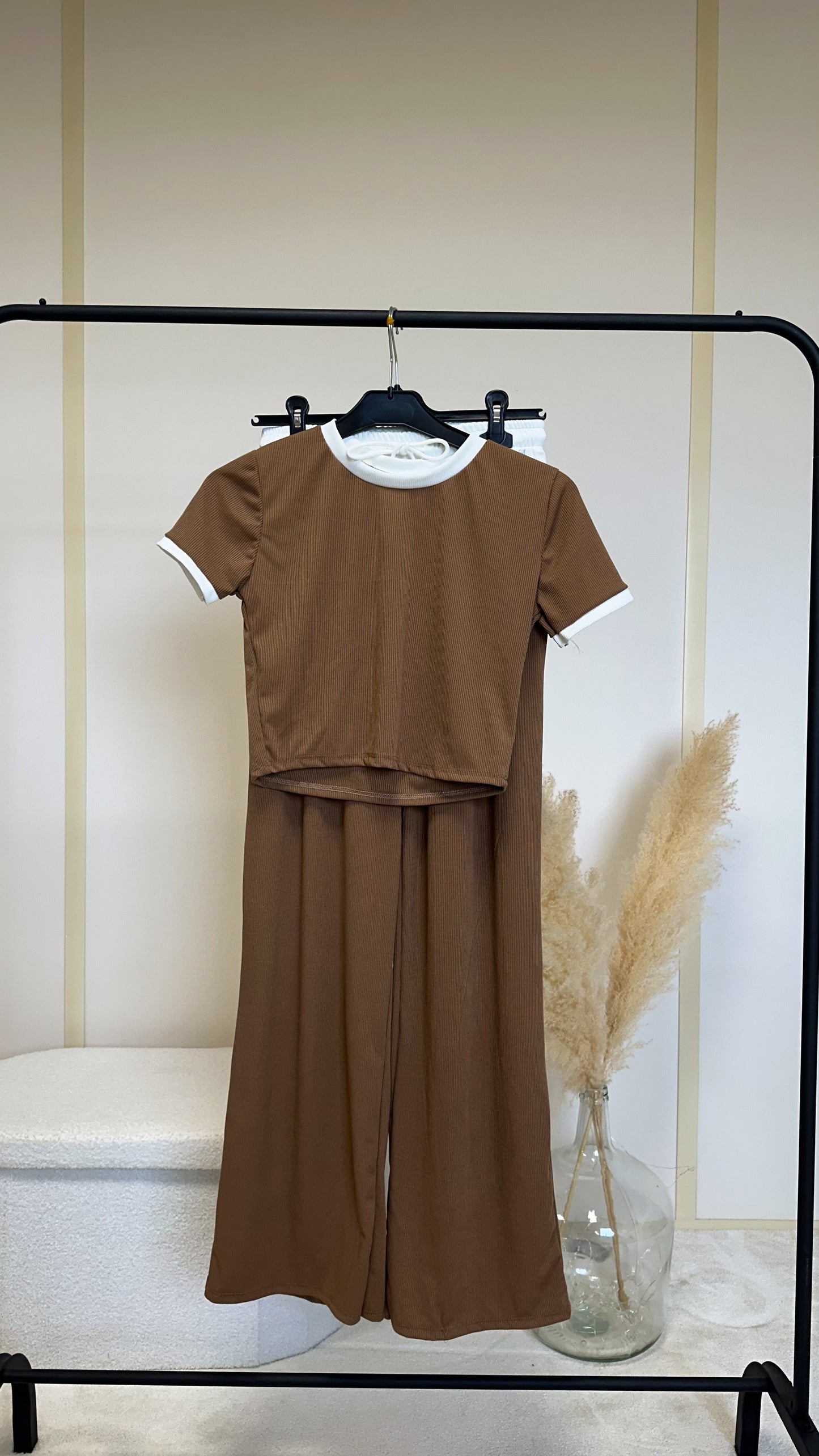 Ensemble Manel marron