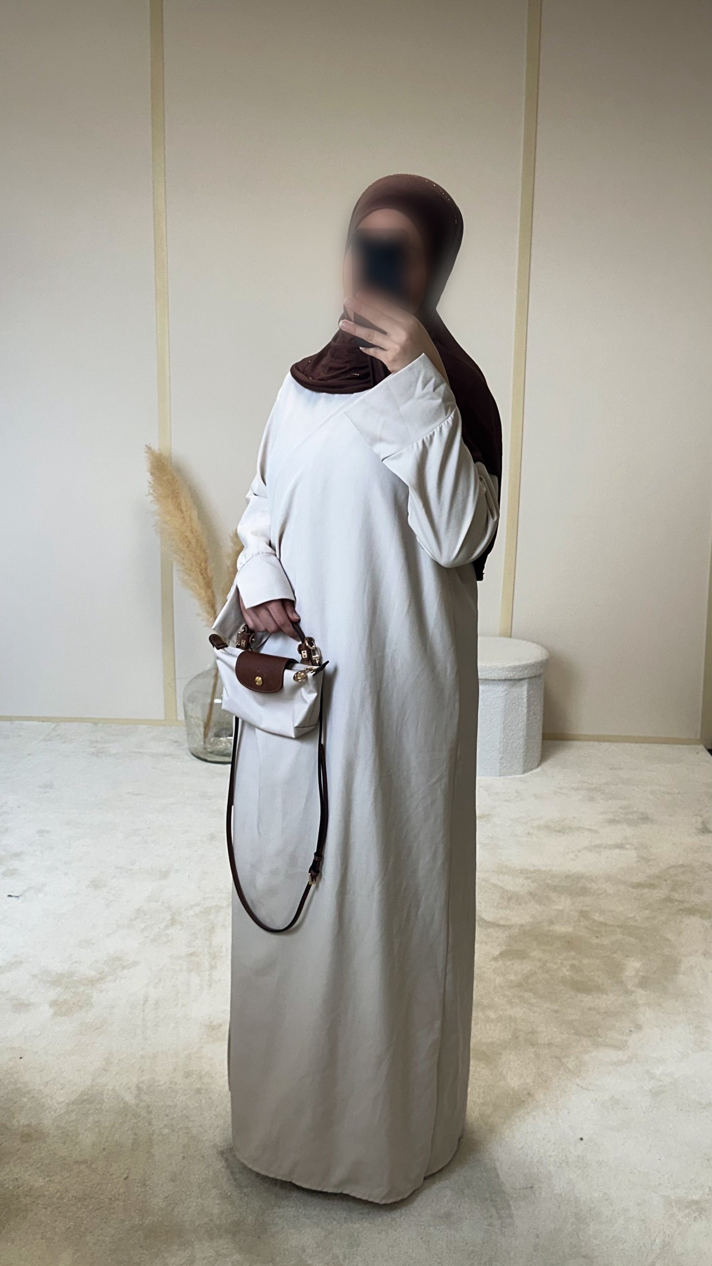 Robe cache coeur beige