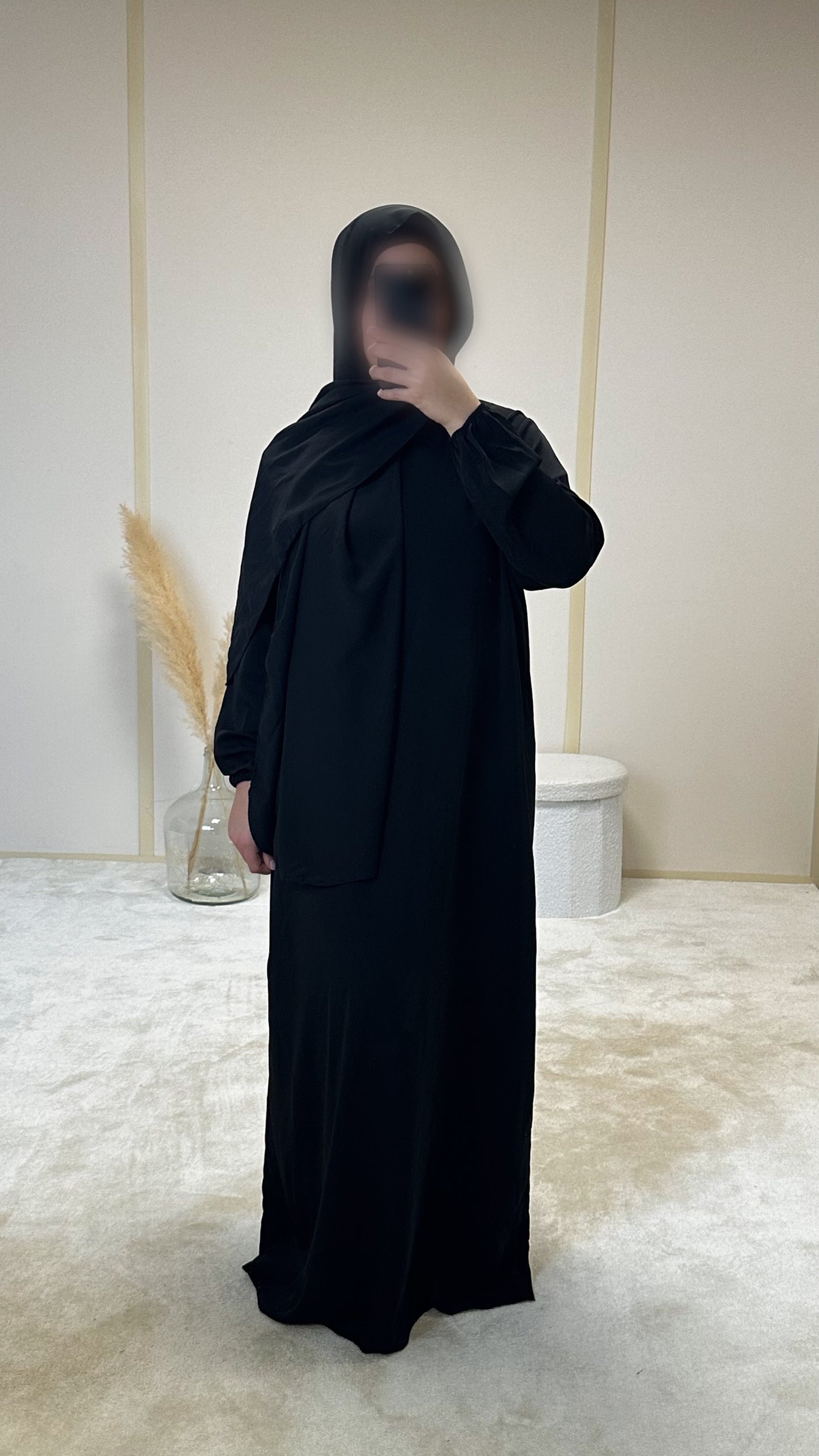 Abaya avec voile intégré noir
