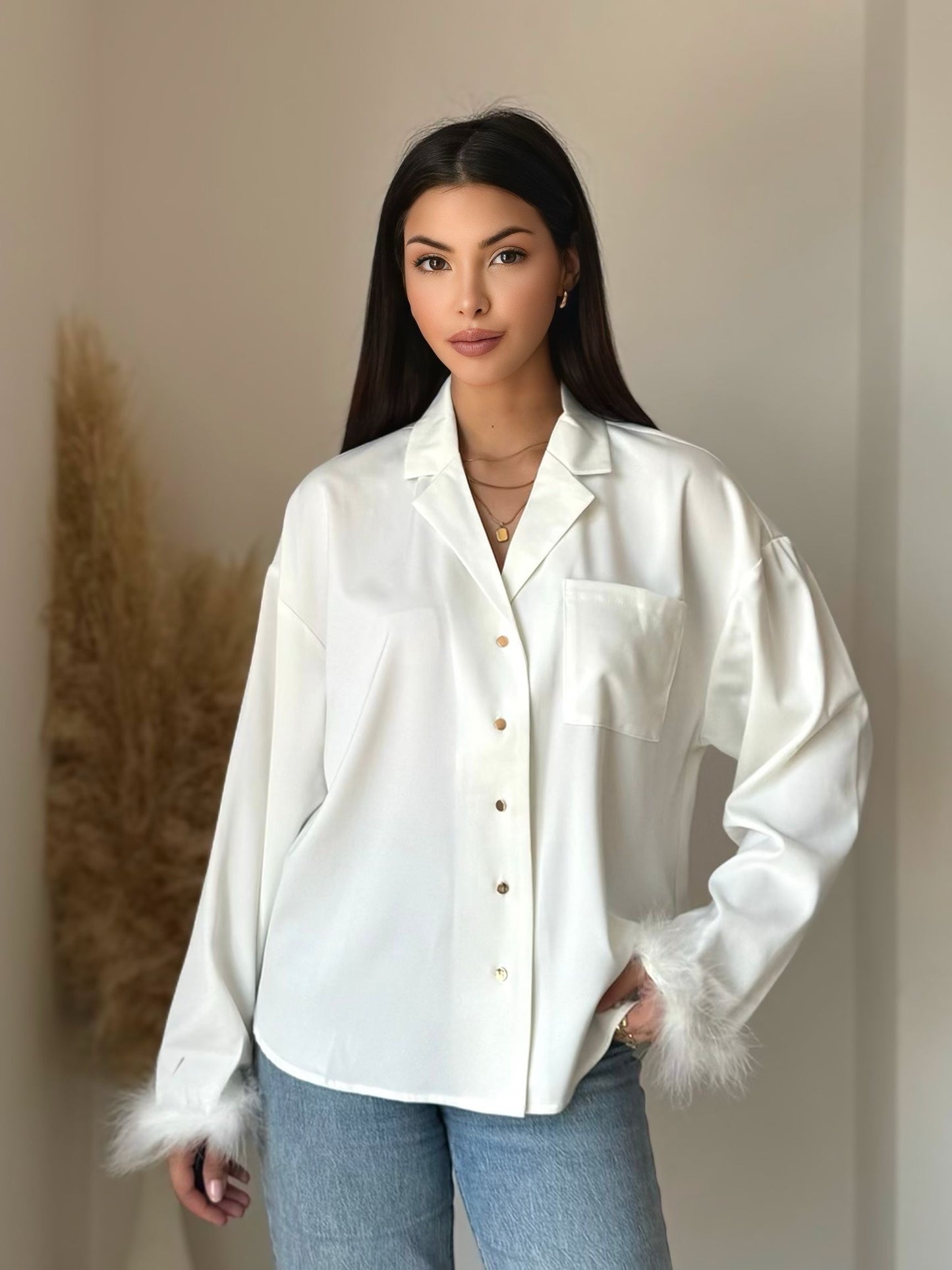 Chemise à plumes blanche