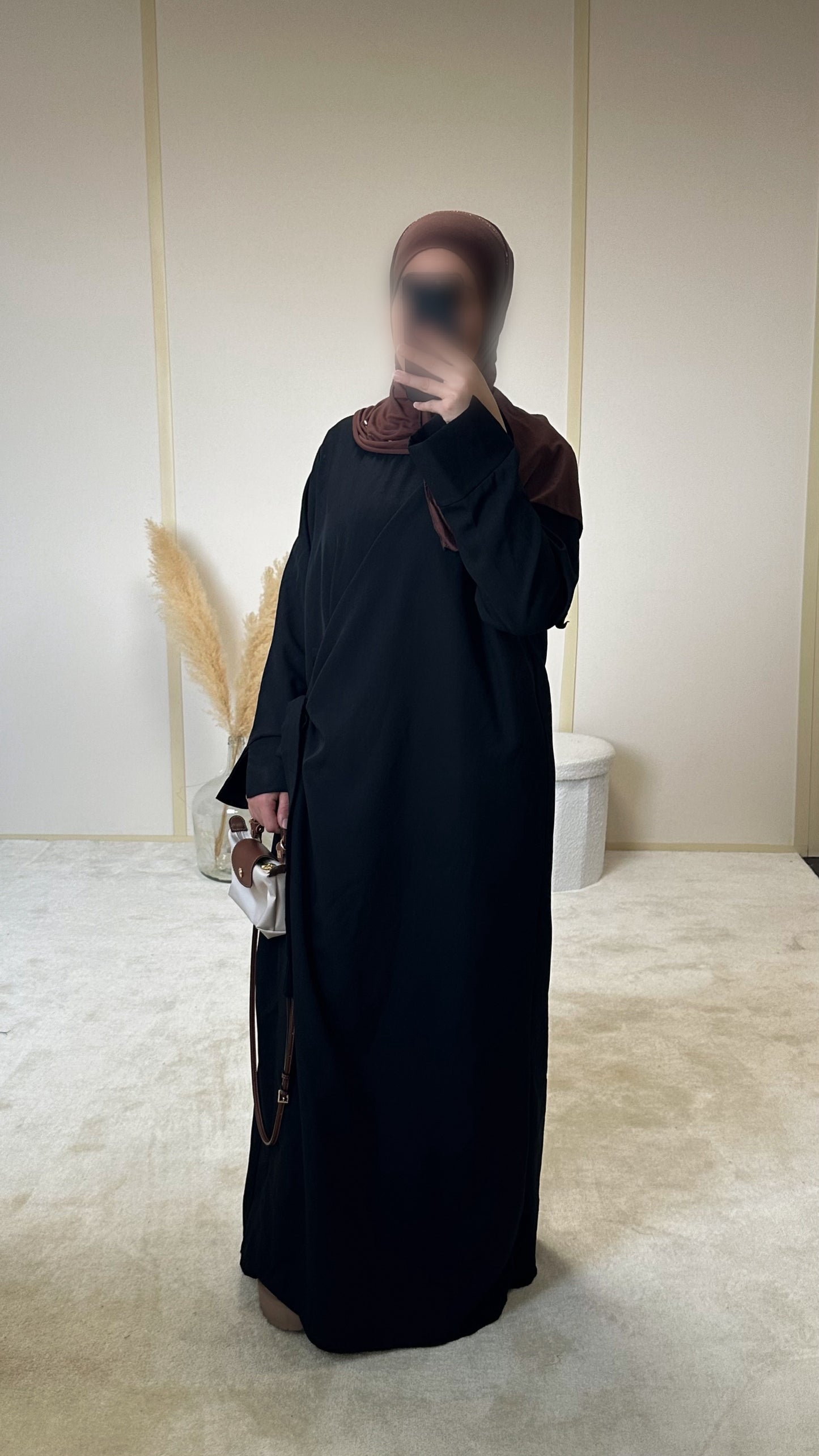 Robe cache coeur noir