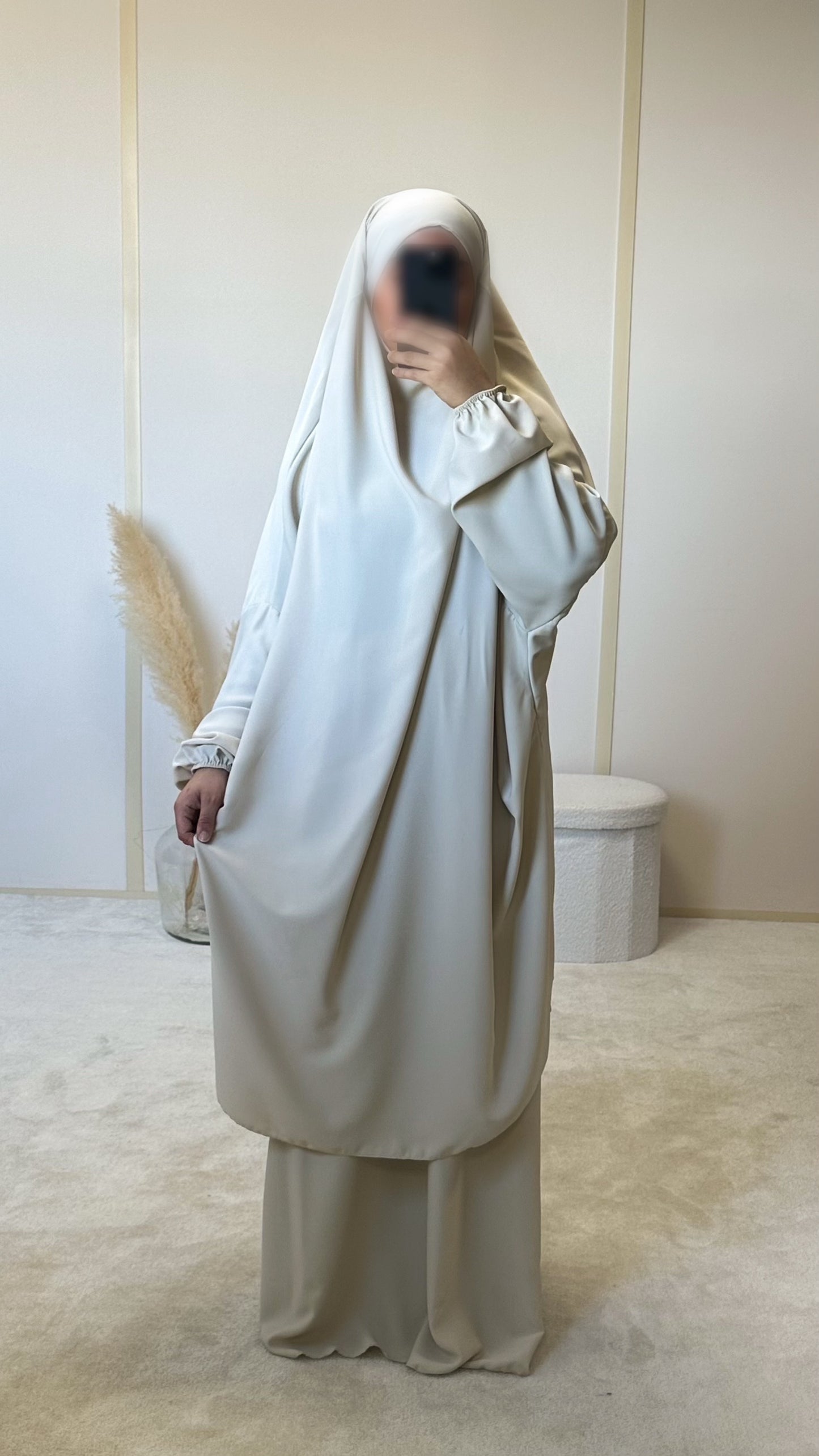 Jilbab 2 pièces avec jupe en soie de Médine [beige]
