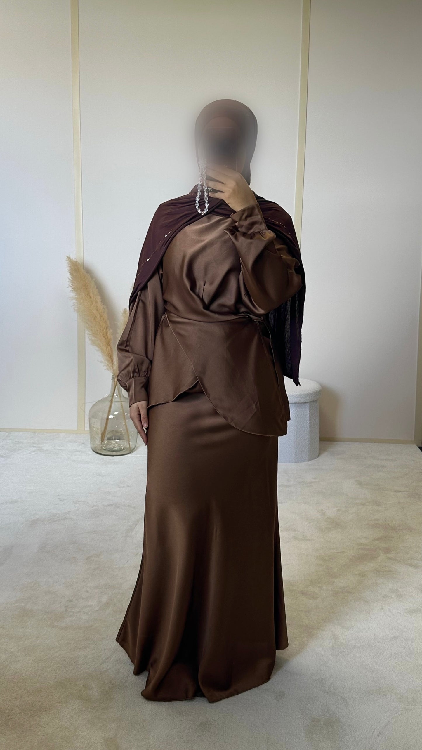 Ensemble jupe satinée marron