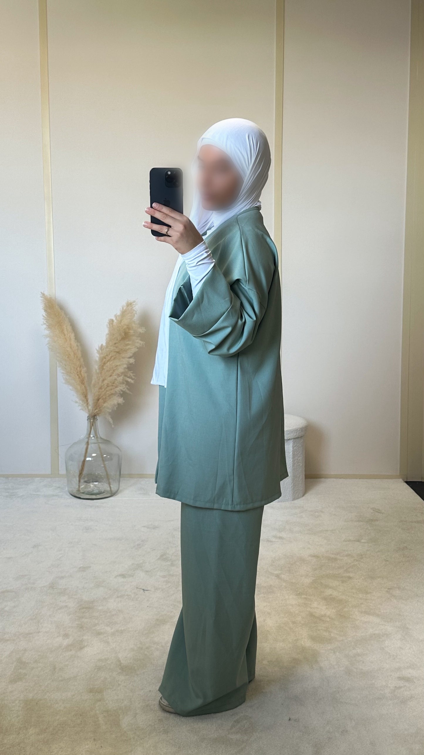 Ensemble à bouton vert clair