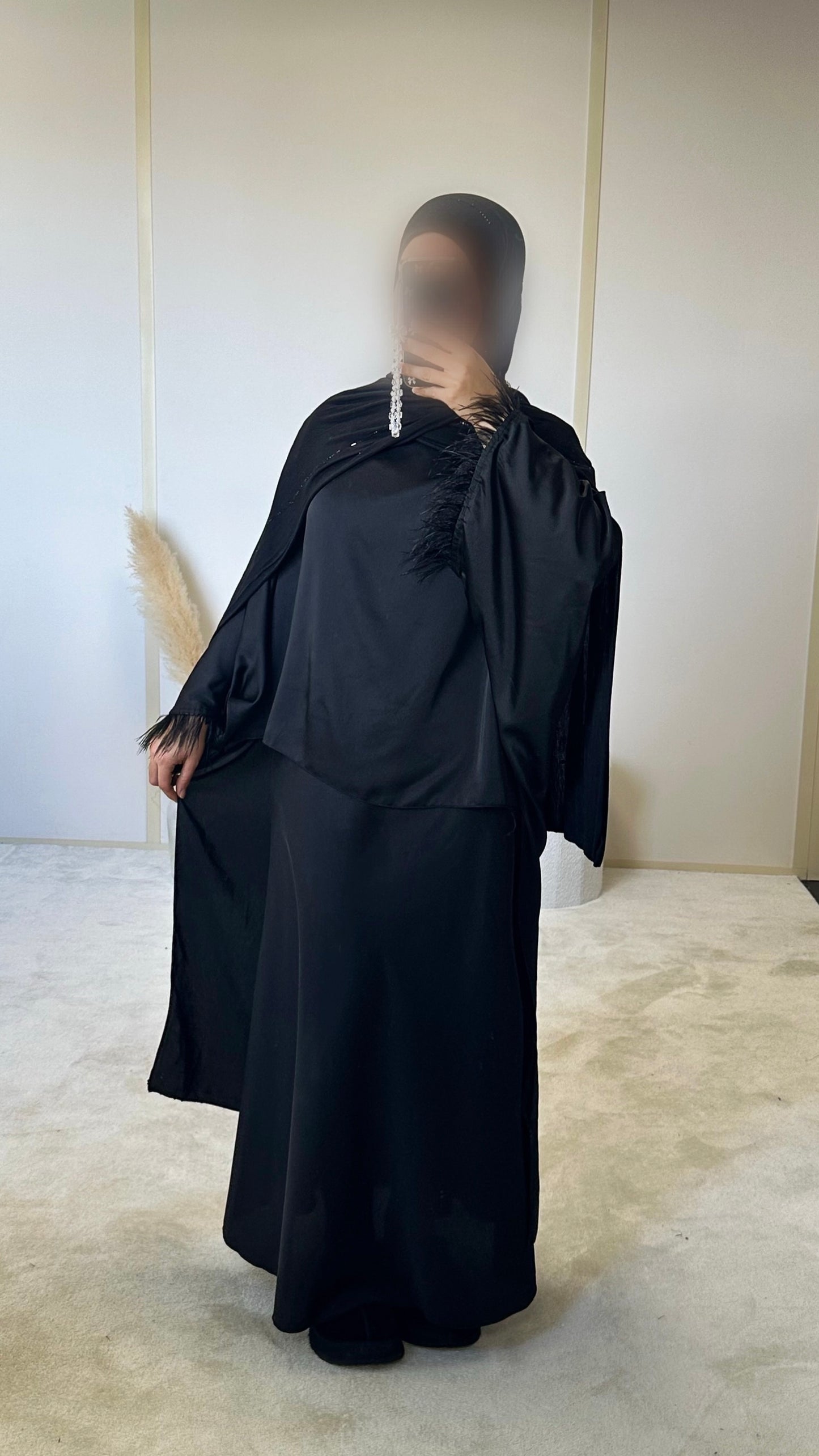 Ensemble jupe + cape à plumes noir
