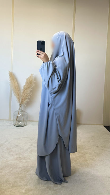 Jilbab 2 pièces avec jupe en soie de Médine [gris clair]