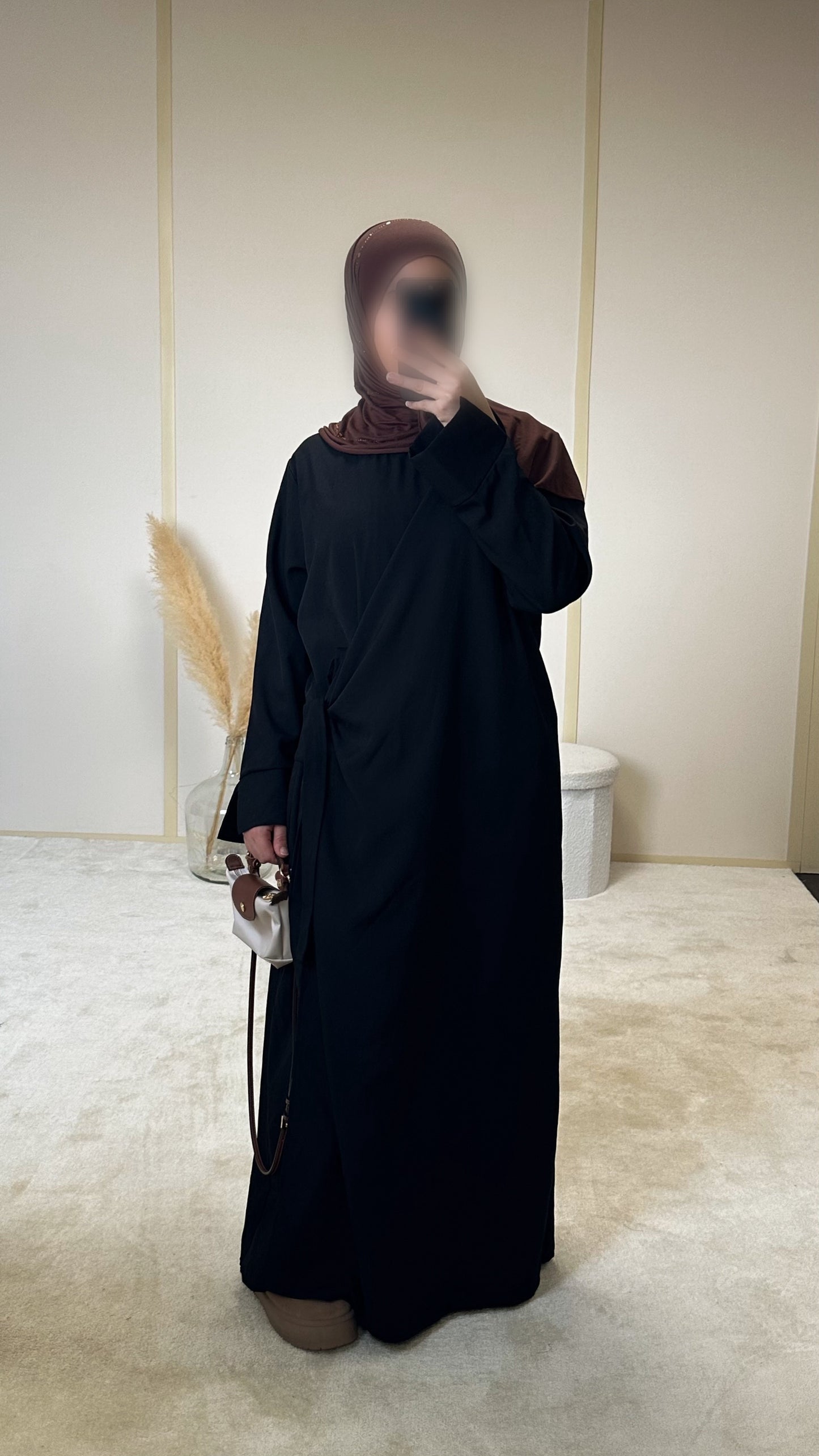 Robe cache coeur noir