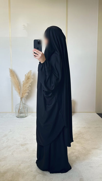 Jilbab 2 pièces avec jupe en soie de Médine [noir]