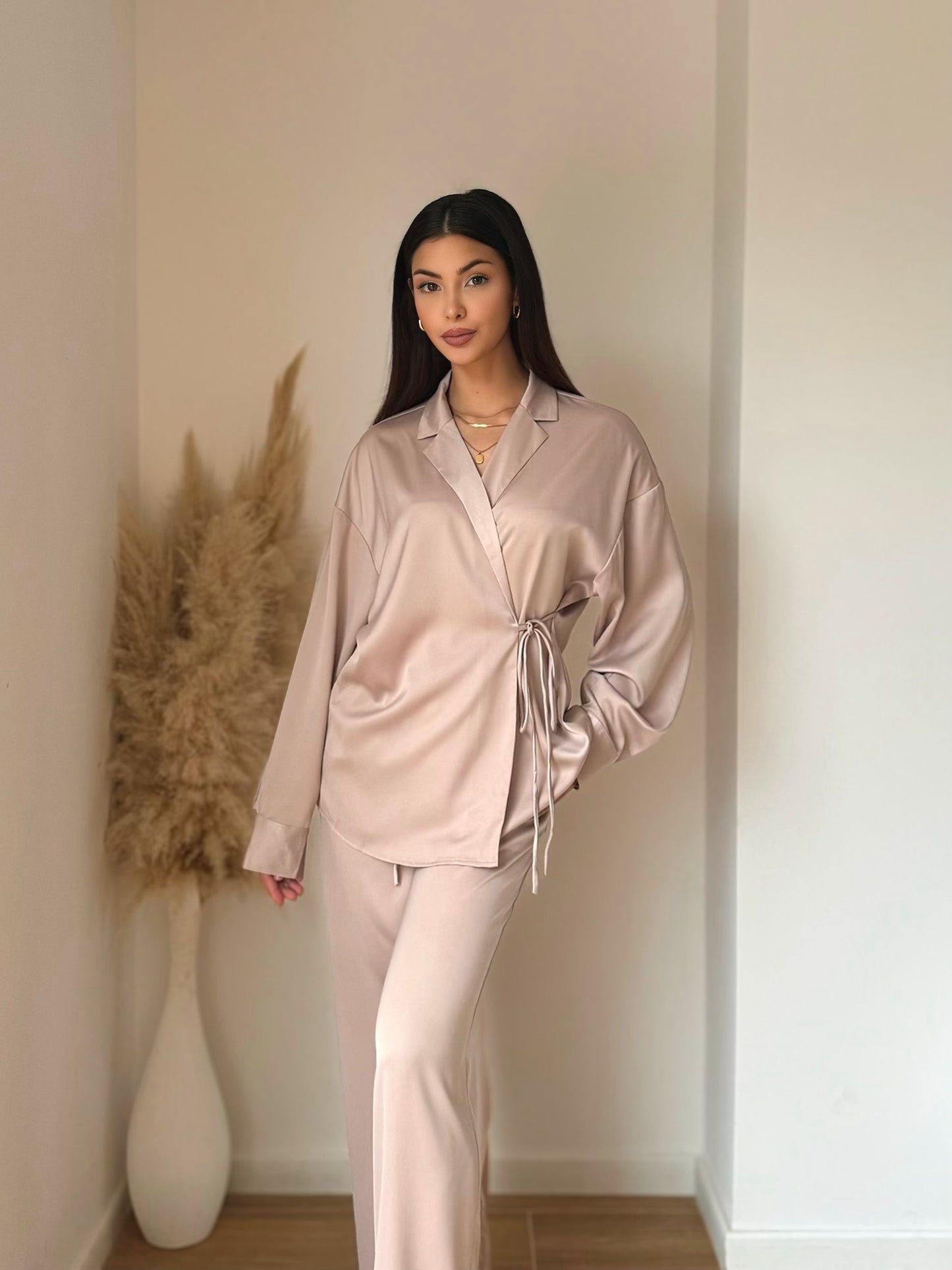 Ensemble satiné noué beige