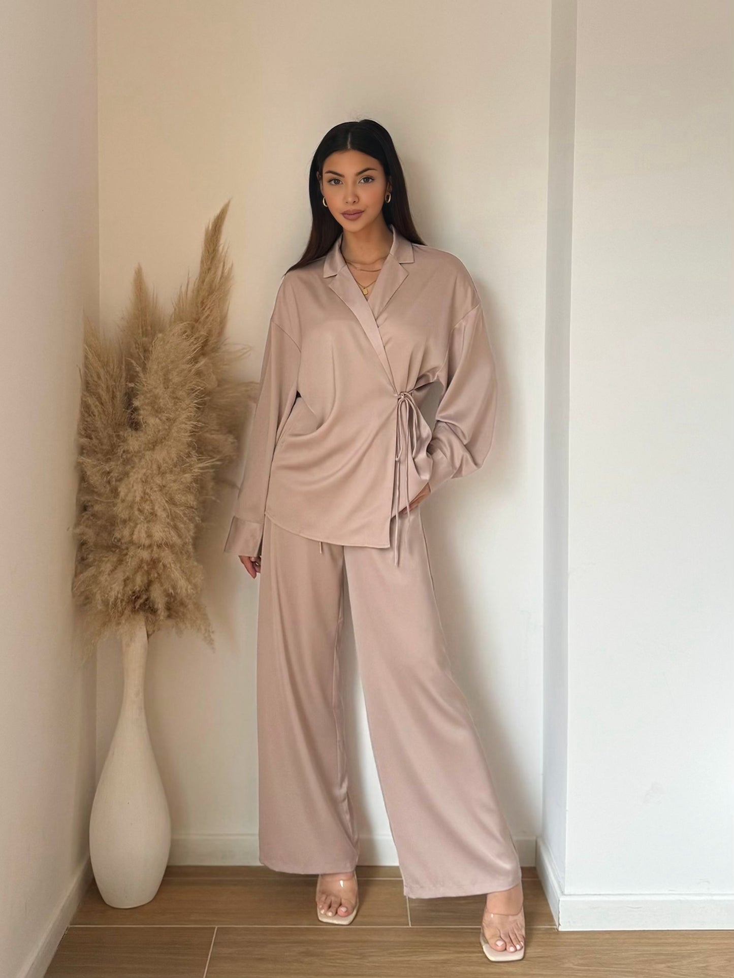 Ensemble satiné noué beige
